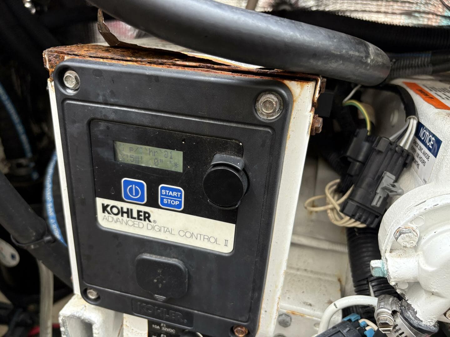 2012 Sea Ray 310 Sundancer — photo 47