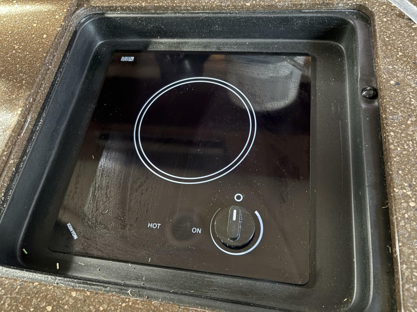 2012 Sea Ray 310 Sundancer — photo 26