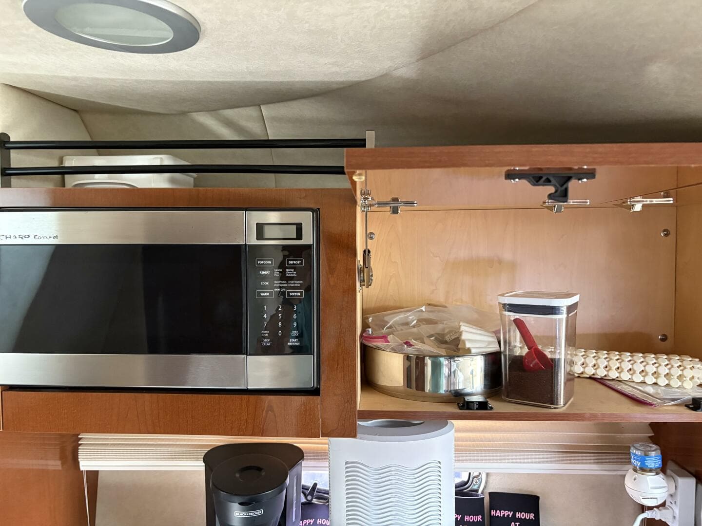 2012 Sea Ray 310 Sundancer — photo 29