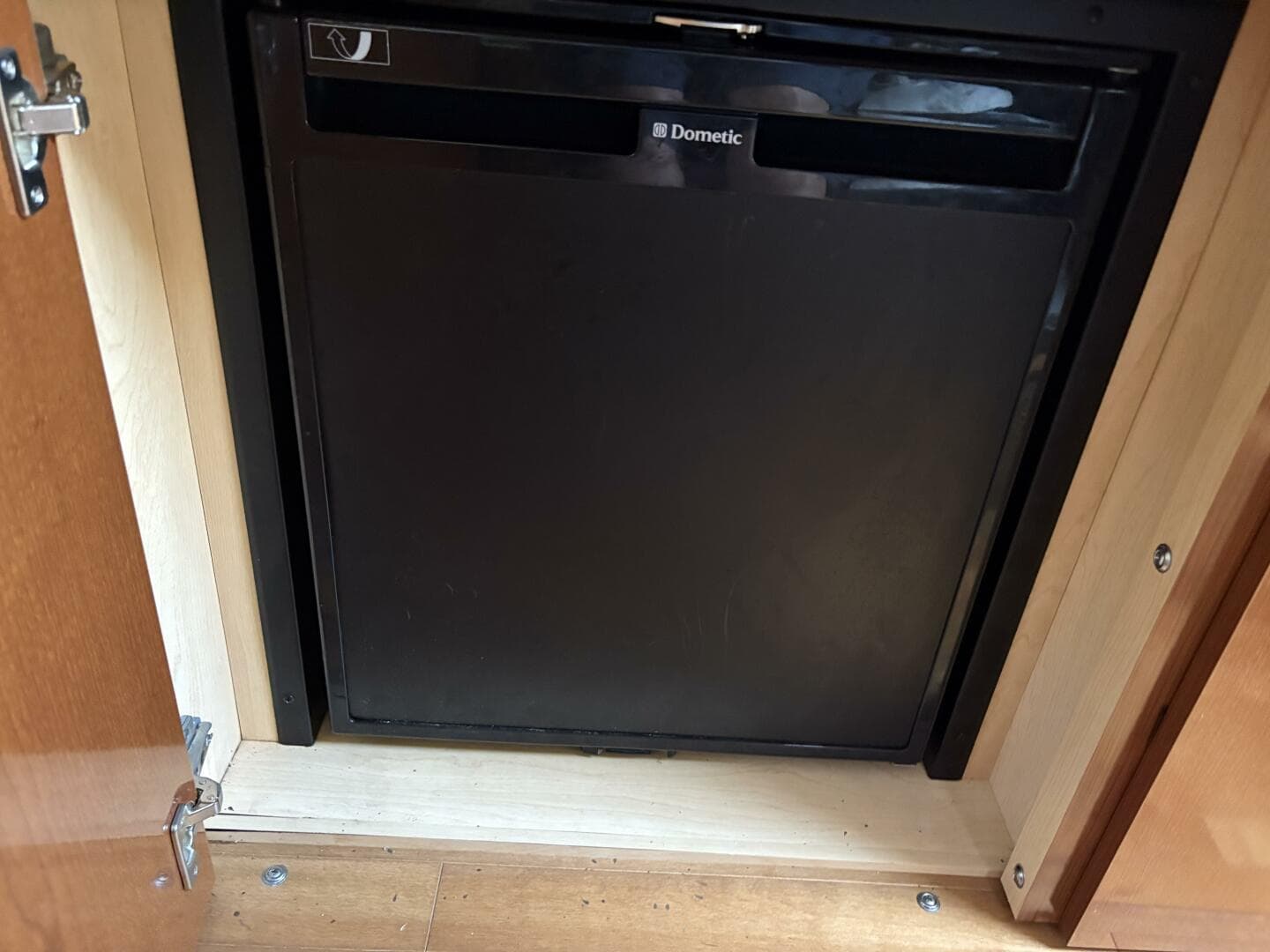 2012 Sea Ray 310 Sundancer — photo 32