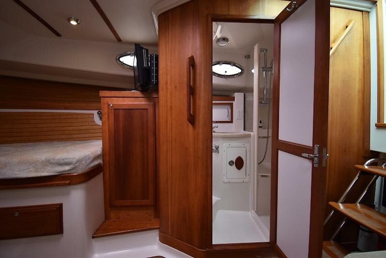 2007 Back Cove 33 — photo 33