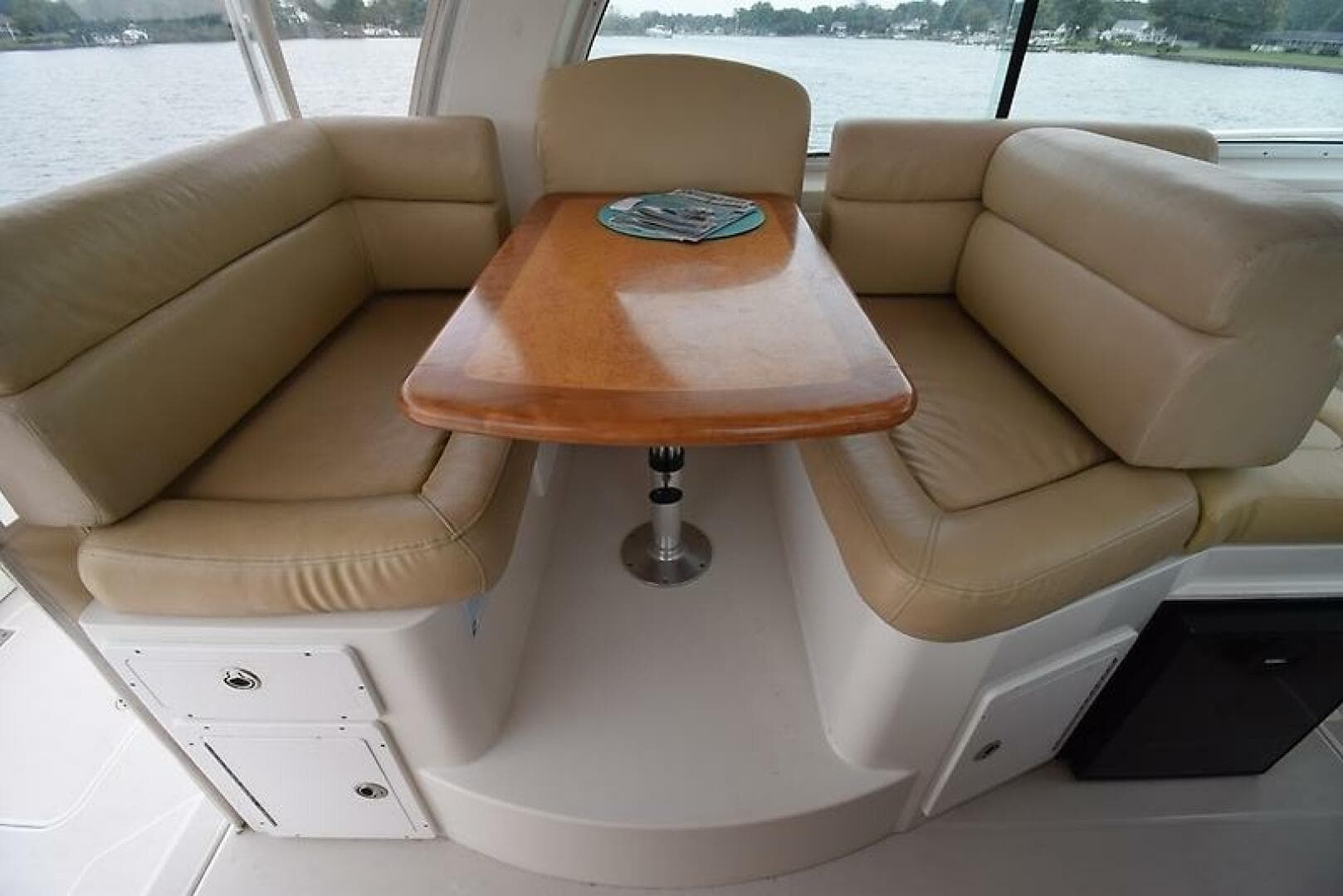 2007 Back Cove 33 — photo 15