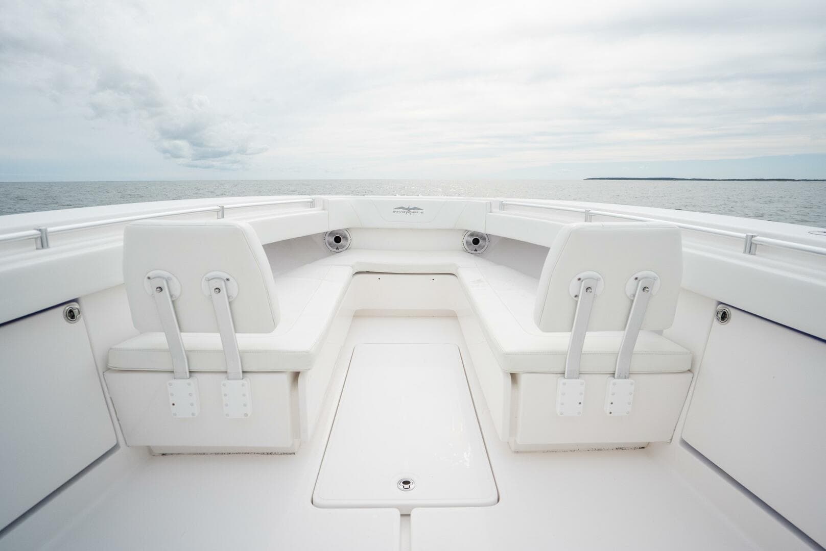 2020 Invincible 30 Open — photo 21