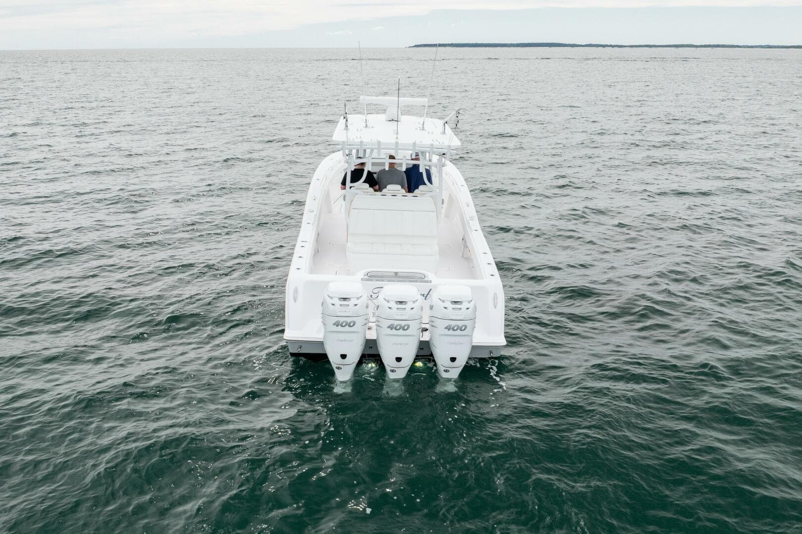 2020 Invincible 30 Open — photo 5