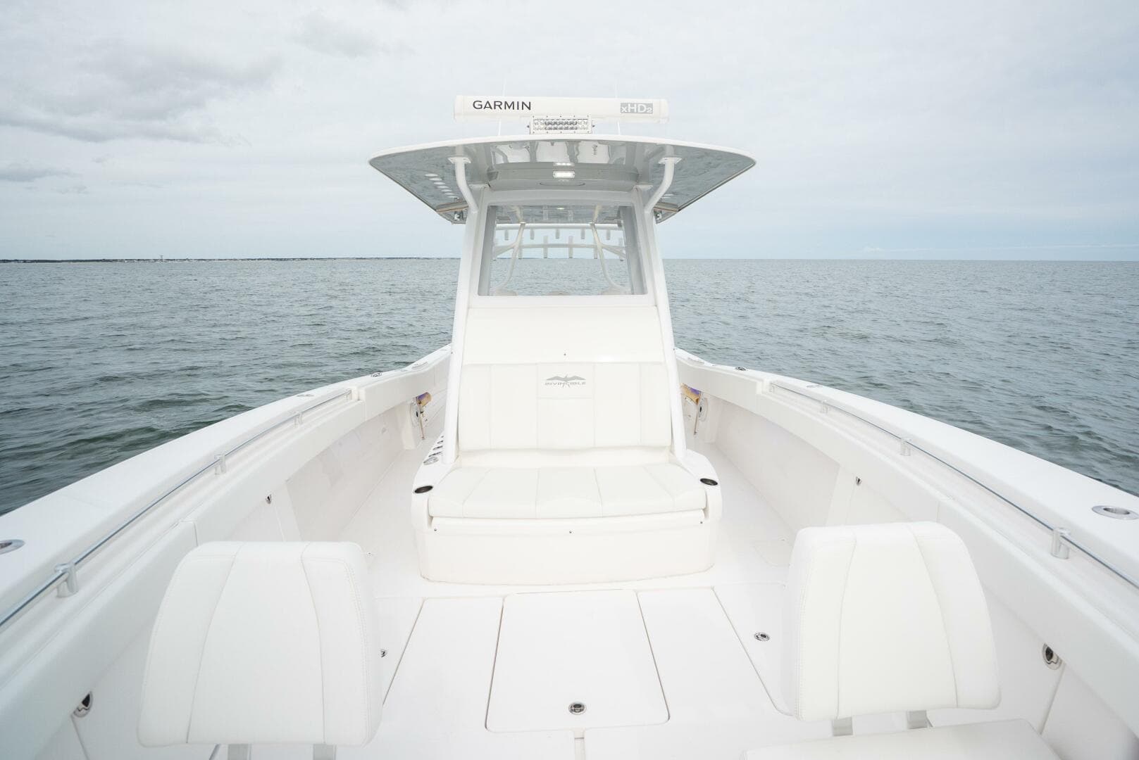 2020 Invincible 30 Open — photo 23