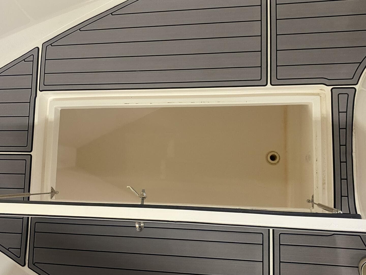 2022 Front Runner — photo 29