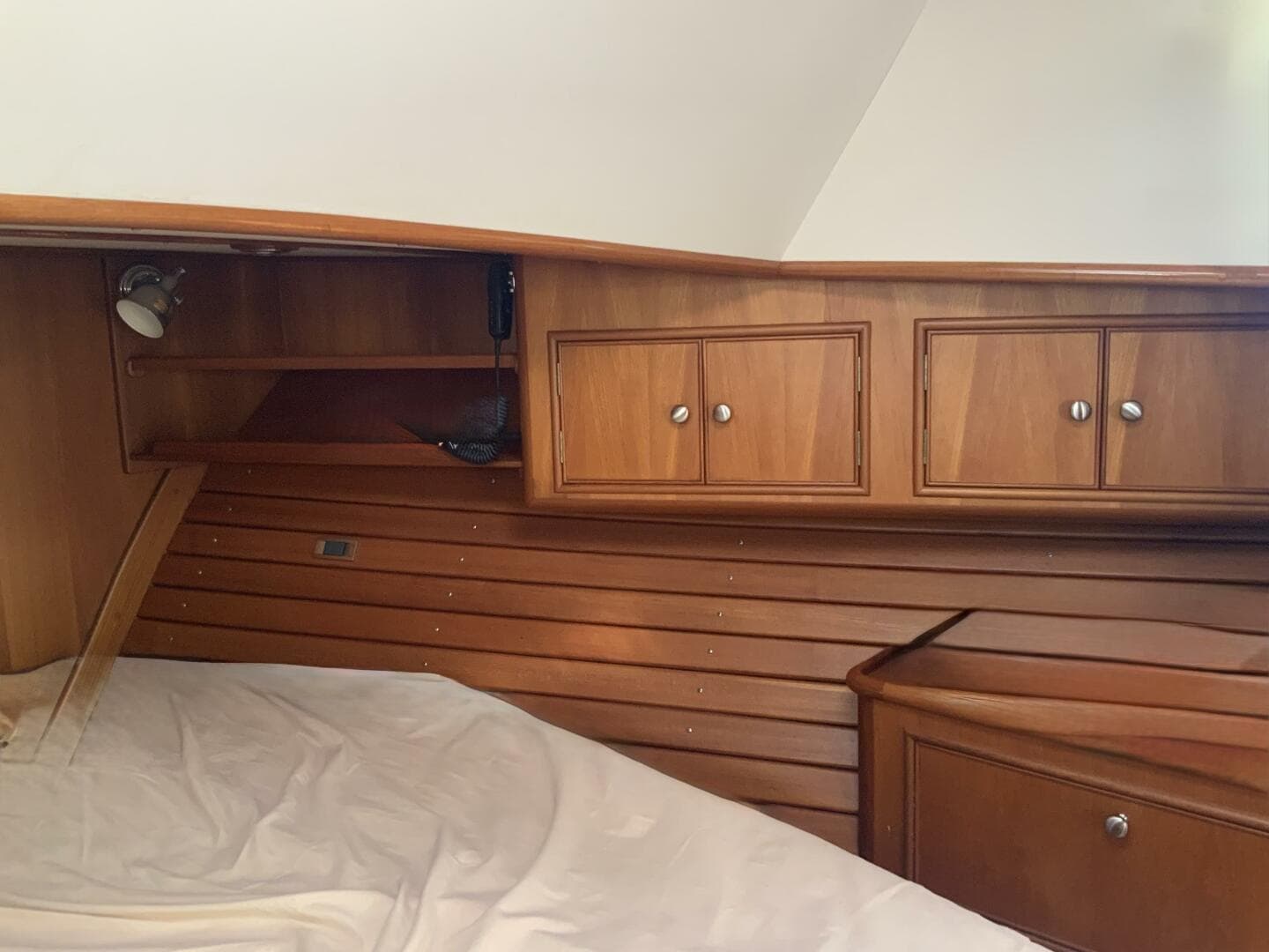 2004 Eastbay 43 SX — photo 8