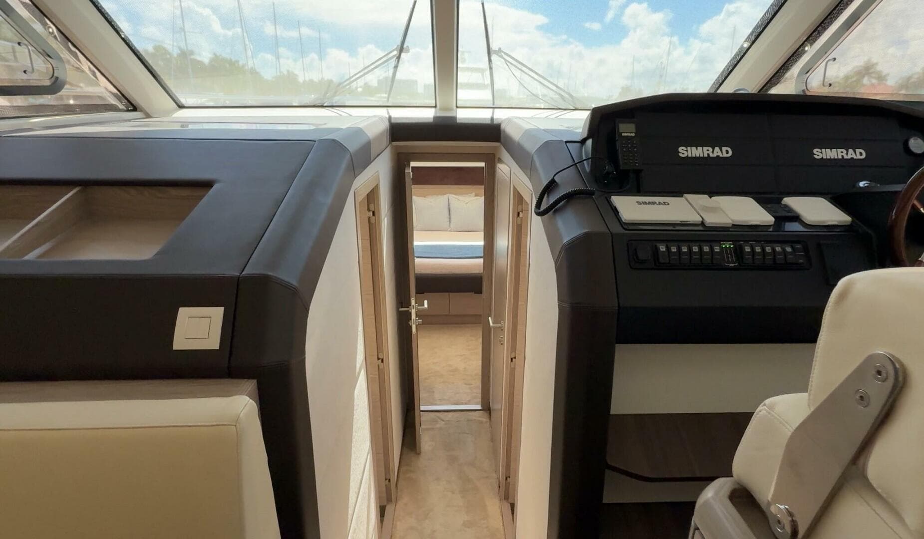 2024 Greenline 48 Fly Hybrid — photo 49