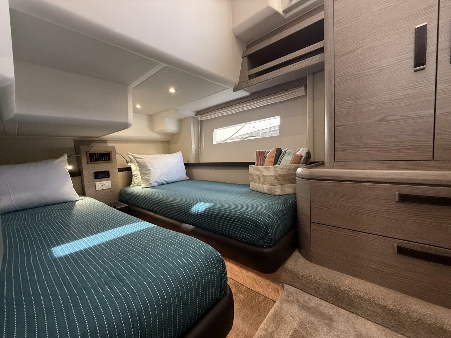 2024 Greenline 48 Fly Hybrid — photo 51