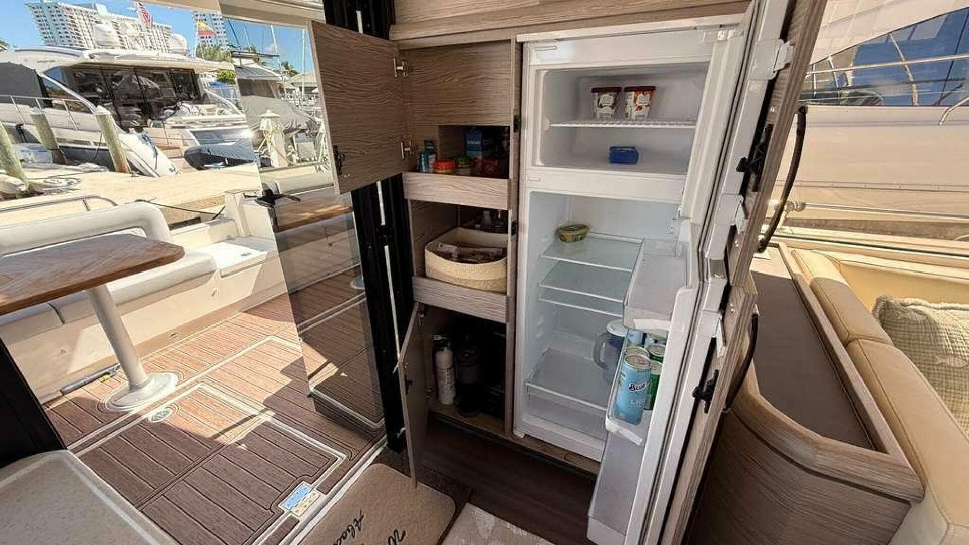 2024 Greenline 48 Fly Hybrid — photo 32