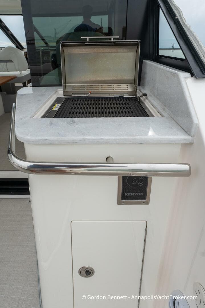 2024 Regal 36 Xo — photo 15