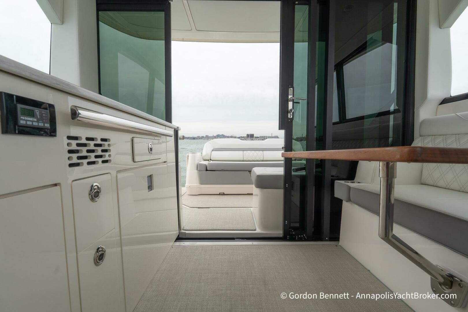 2024 Regal 36 Xo — photo 19