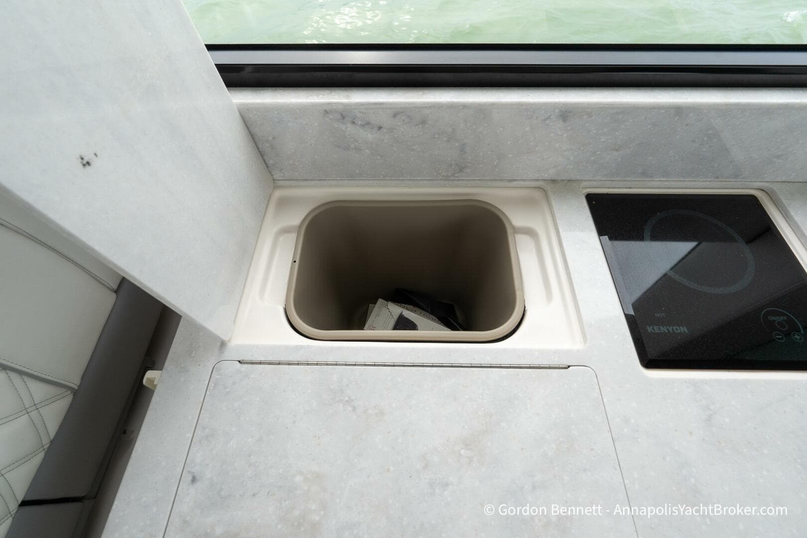 2024 Regal 36 Xo — photo 24