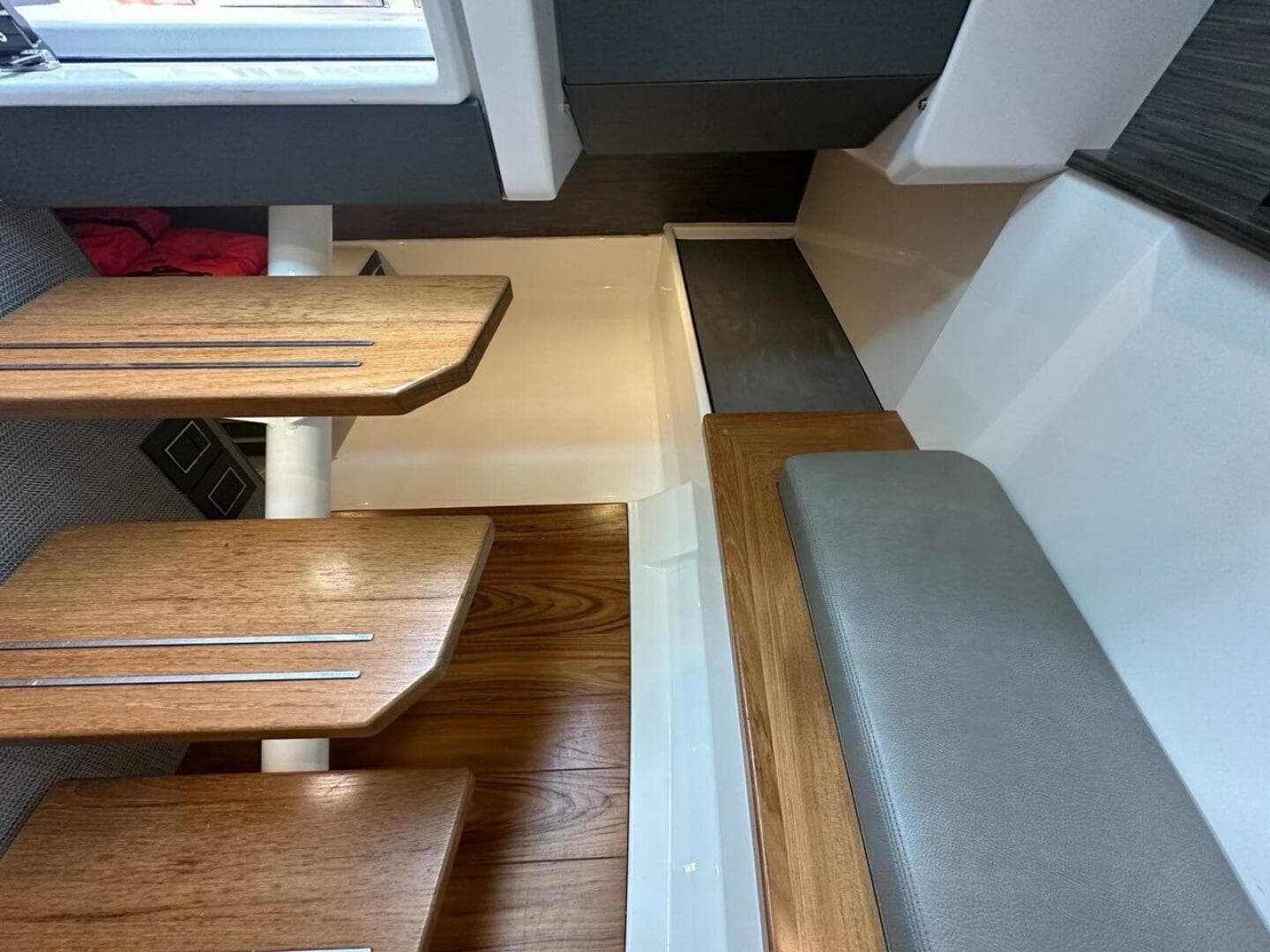 2021 Tiara Sport 43 LS — photo 36