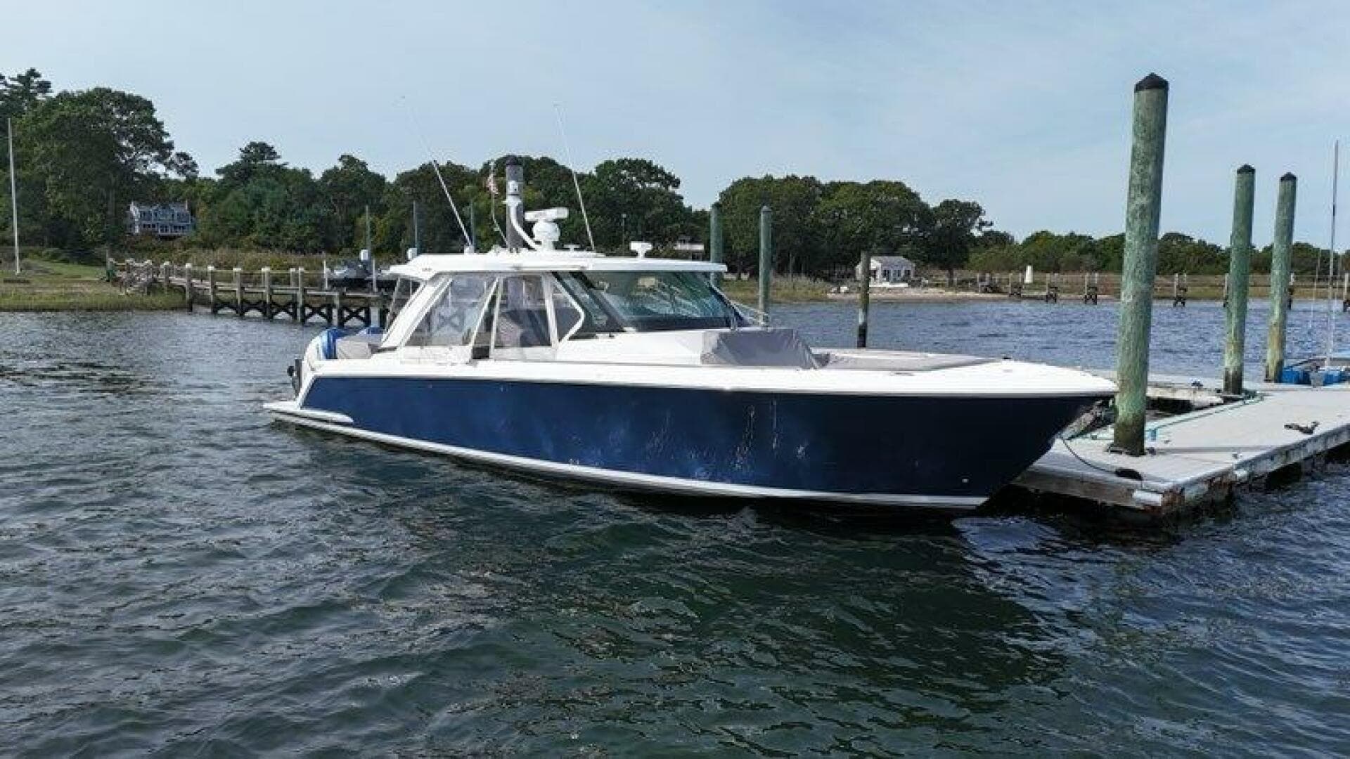 2021 Tiara Sport 43 LS — photo 3