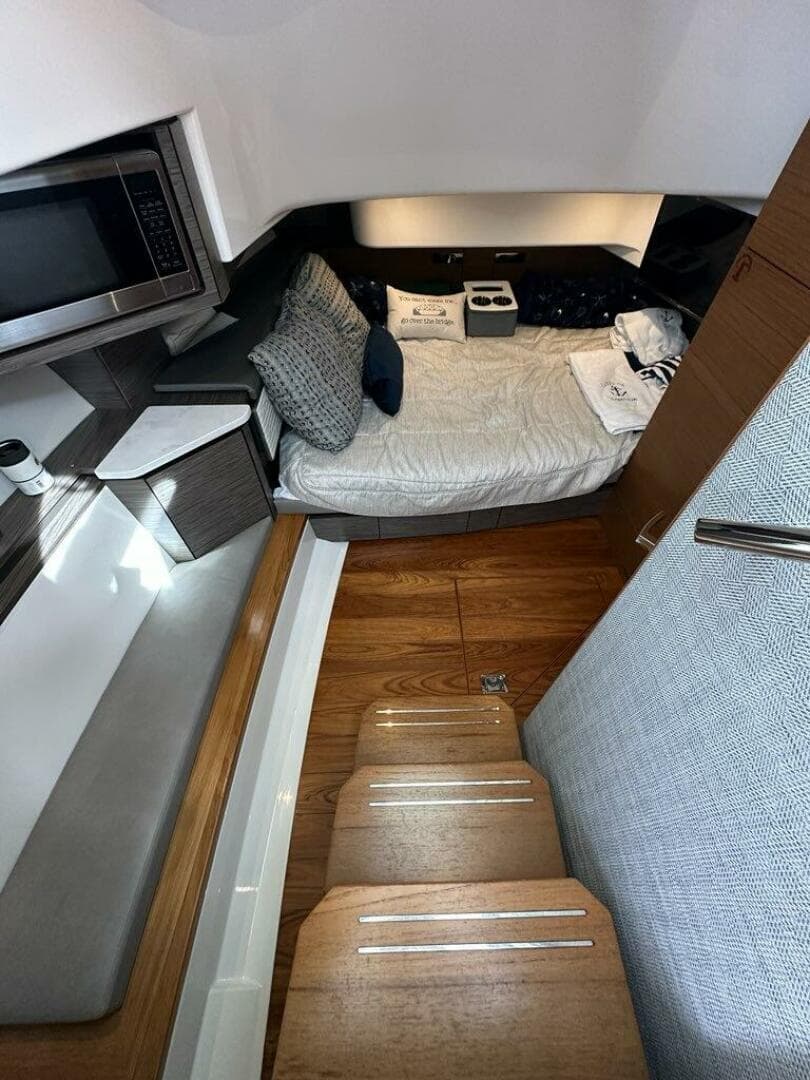 2021 Tiara Sport 43 LS — photo 28