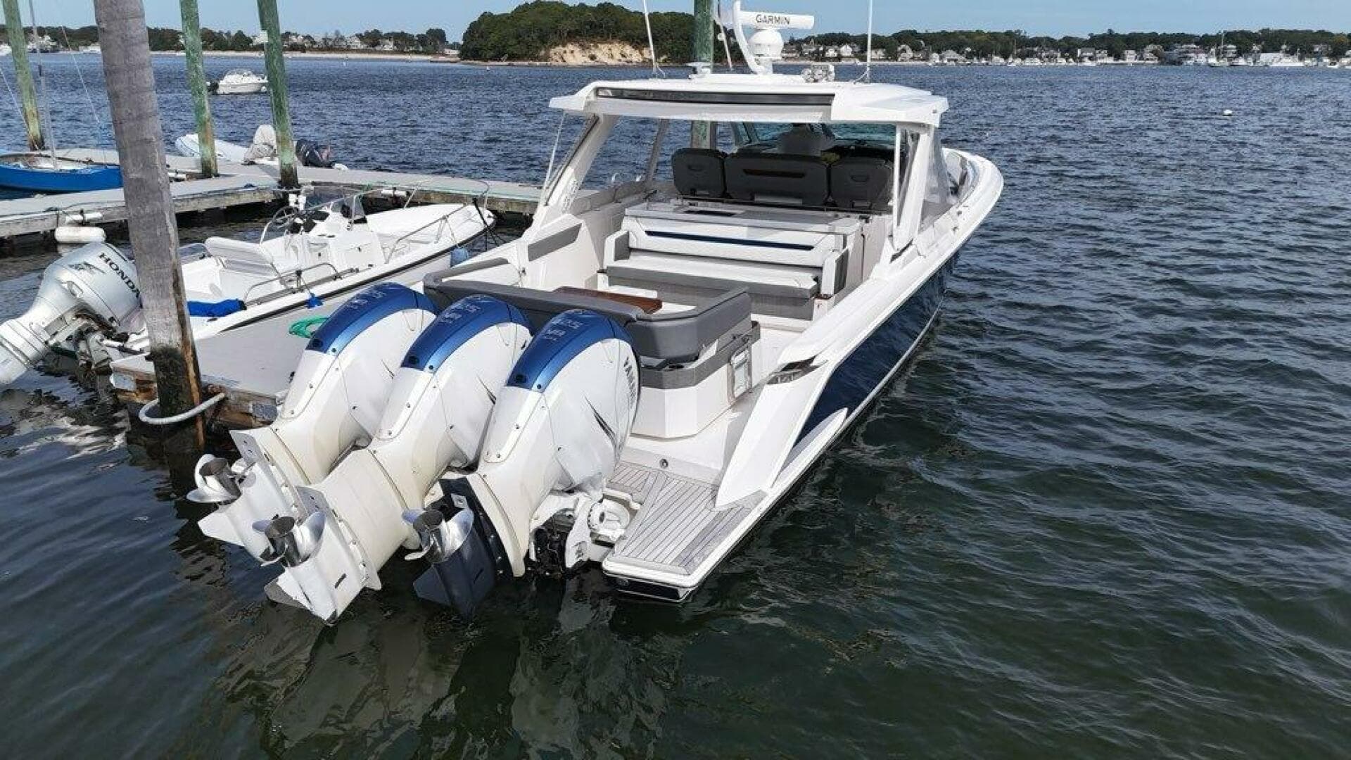 2021 Tiara Sport 43 LS — photo 12