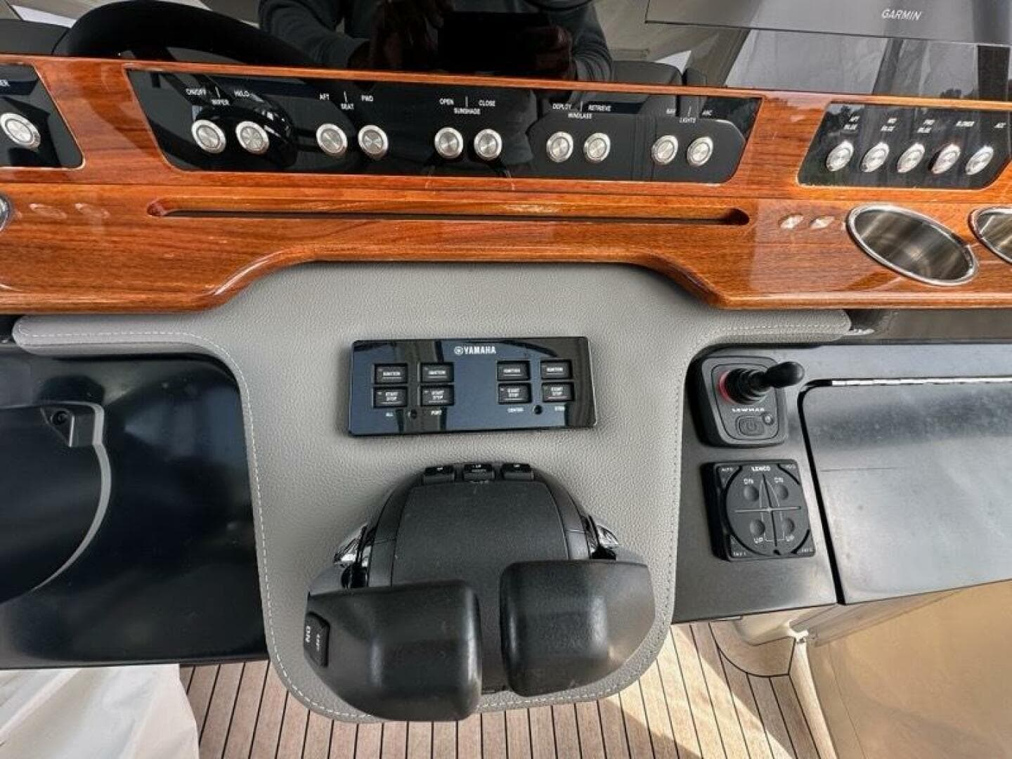 2021 Tiara Sport 43 LS — photo 24