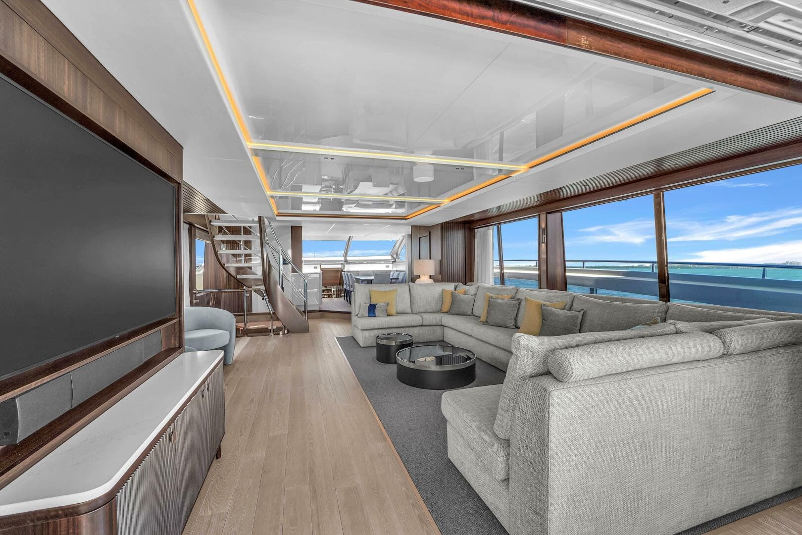 2024 Sunseeker Ocean 90 Enclosed / Ocean 182 — photo 5