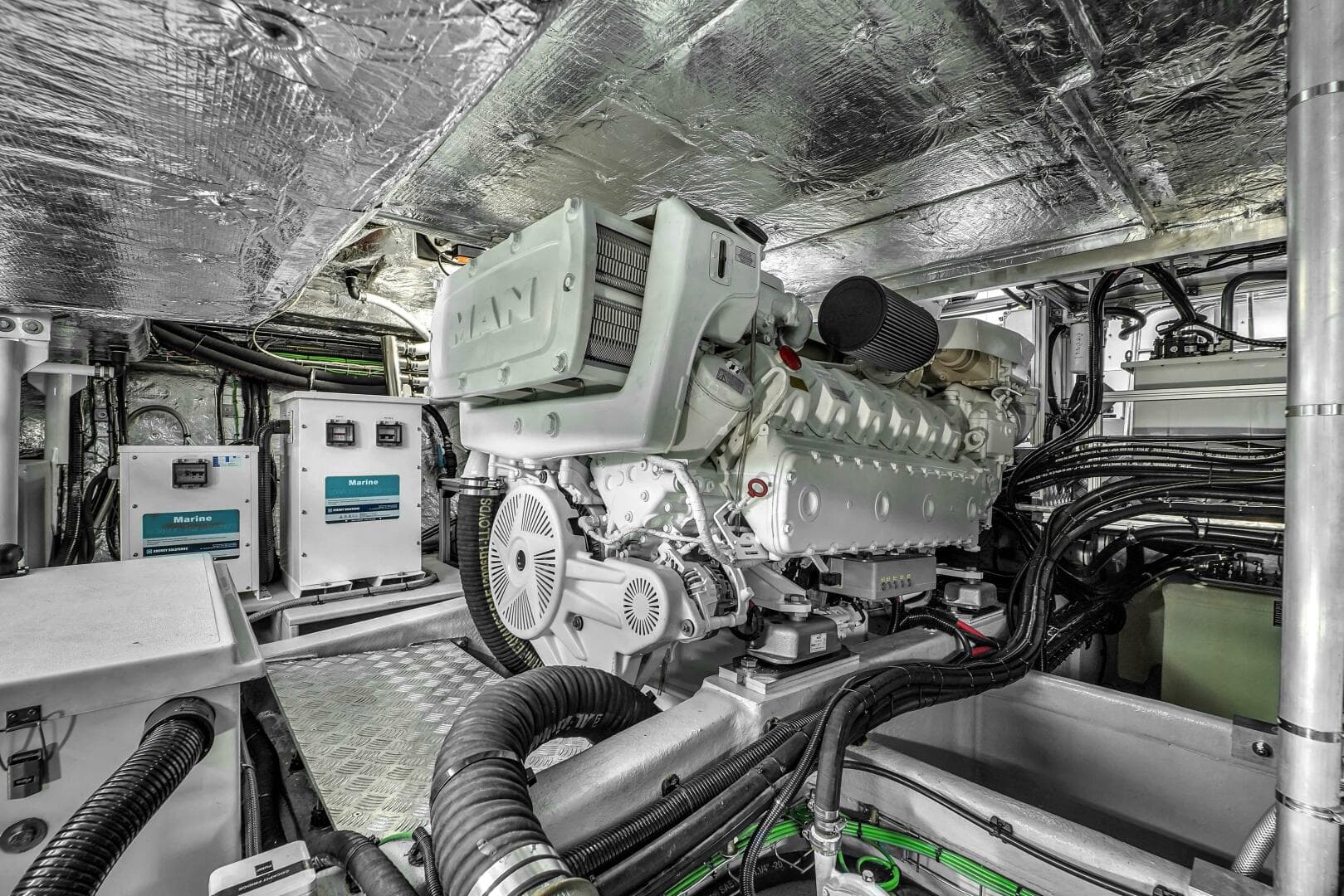 2024 Sunseeker Ocean 90 Enclosed / Ocean 182 — photo 33