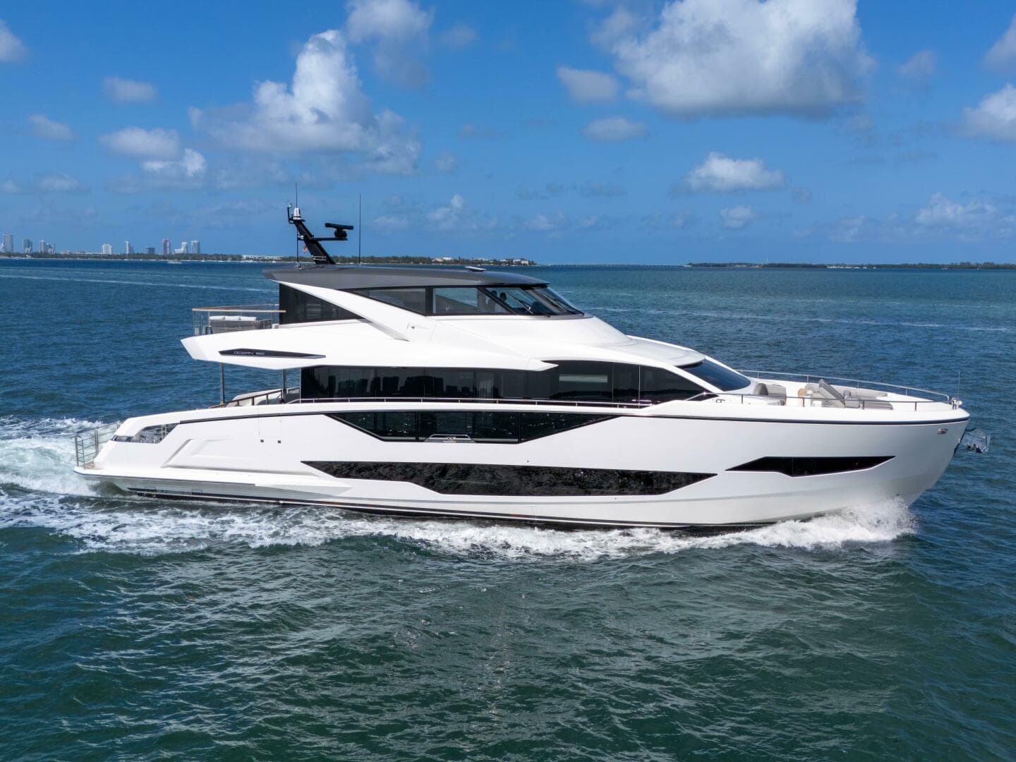 2024 Sunseeker Ocean 90 Enclosed / Ocean 182 — photo 35