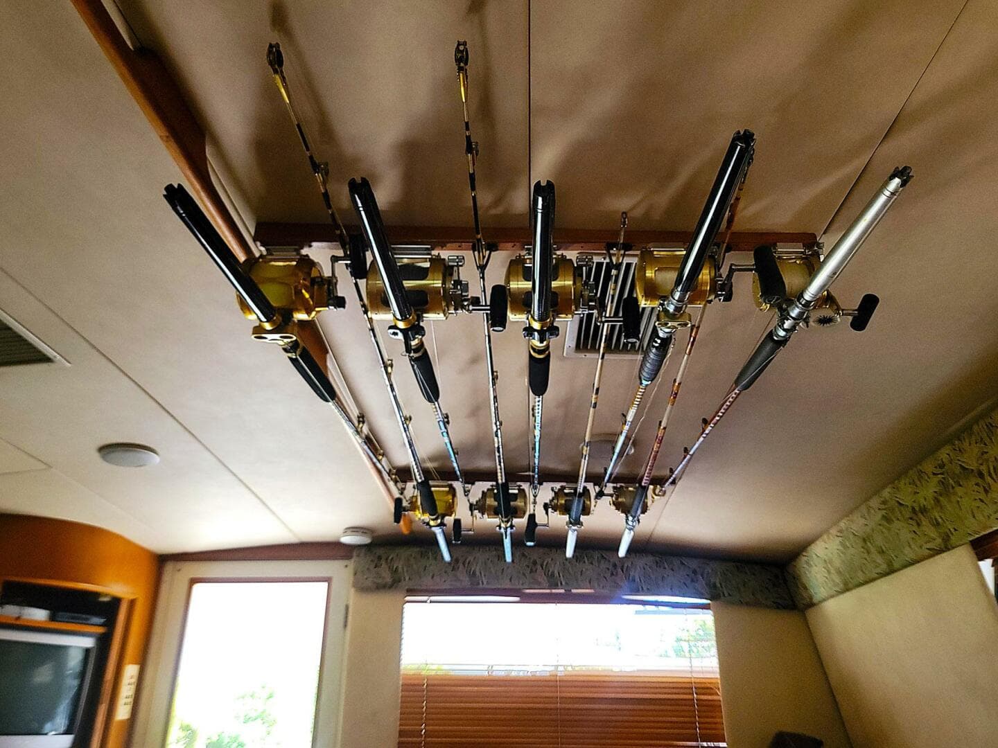 1989 Bertram 50 Convertible — photo 11