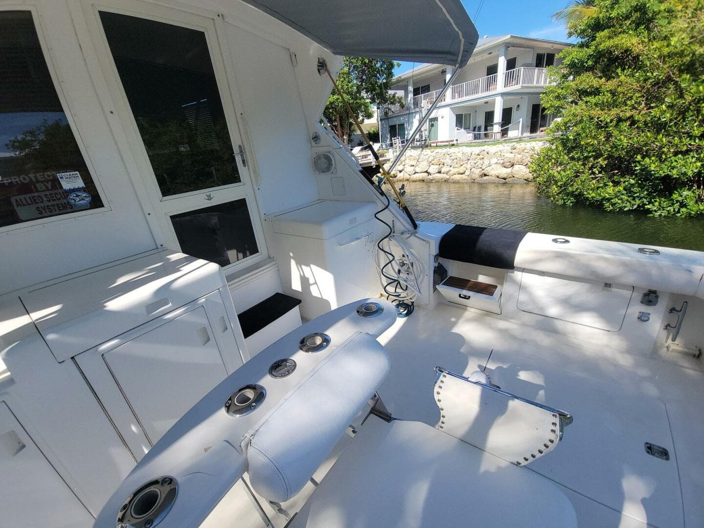 1989 Bertram 50 Convertible — photo 28