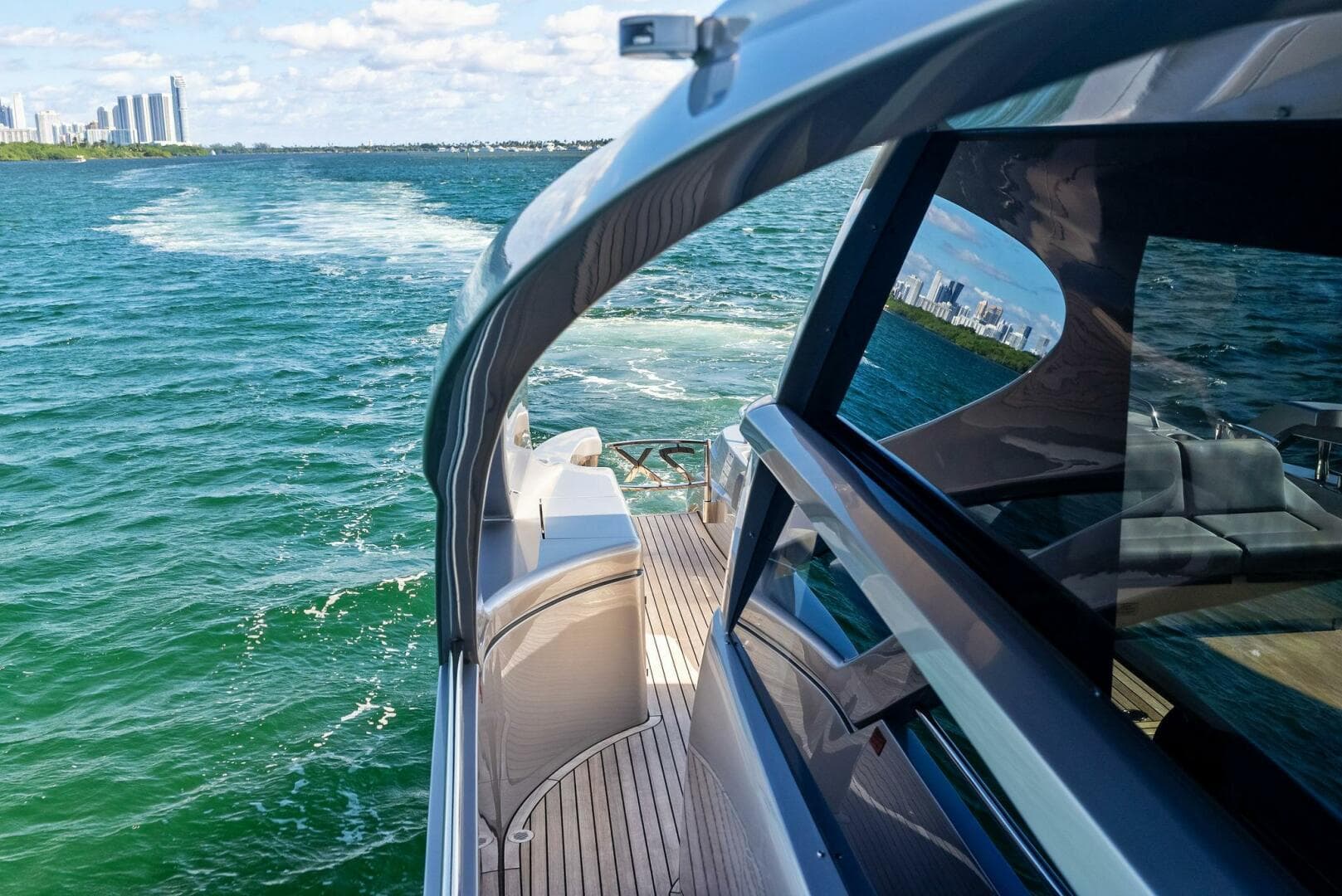 2024 Pershing 7X — photo 32