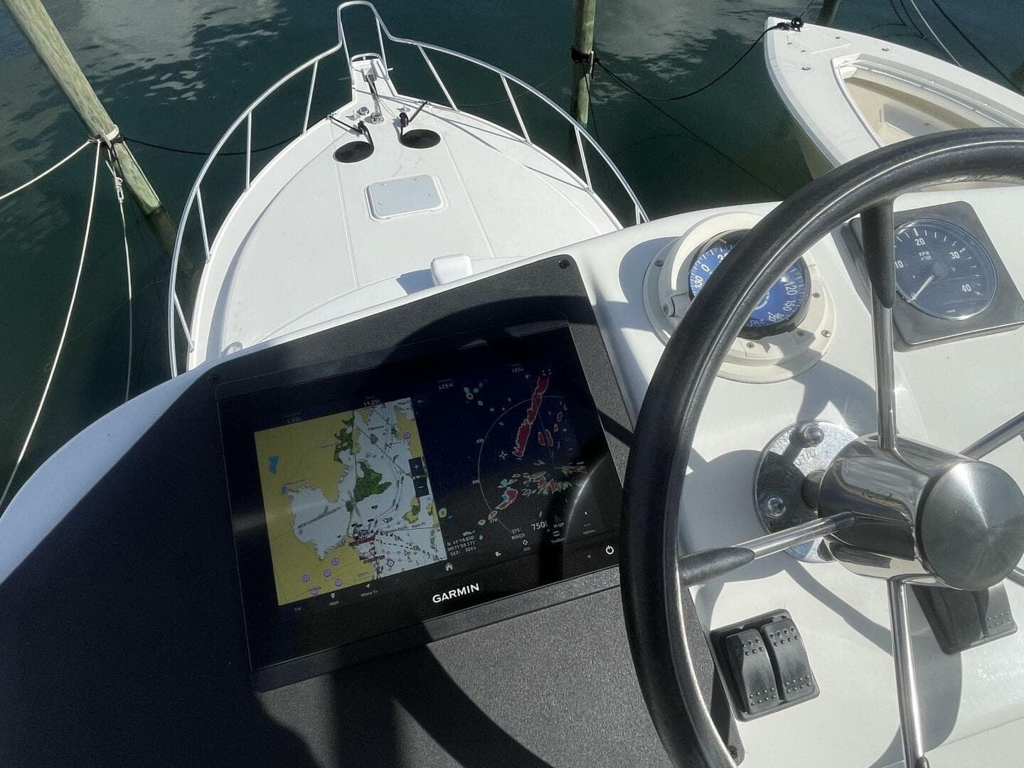 2000 Cabo 31 Express — photo 21