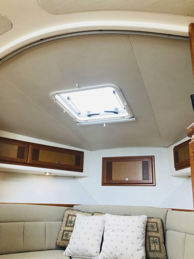 2000 Cabo 31 Express — photo 26