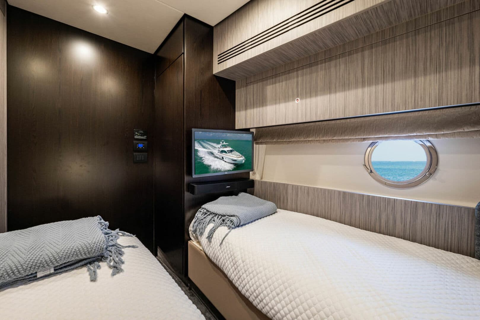 2022 Azimut 55 Flybridge — photo 29