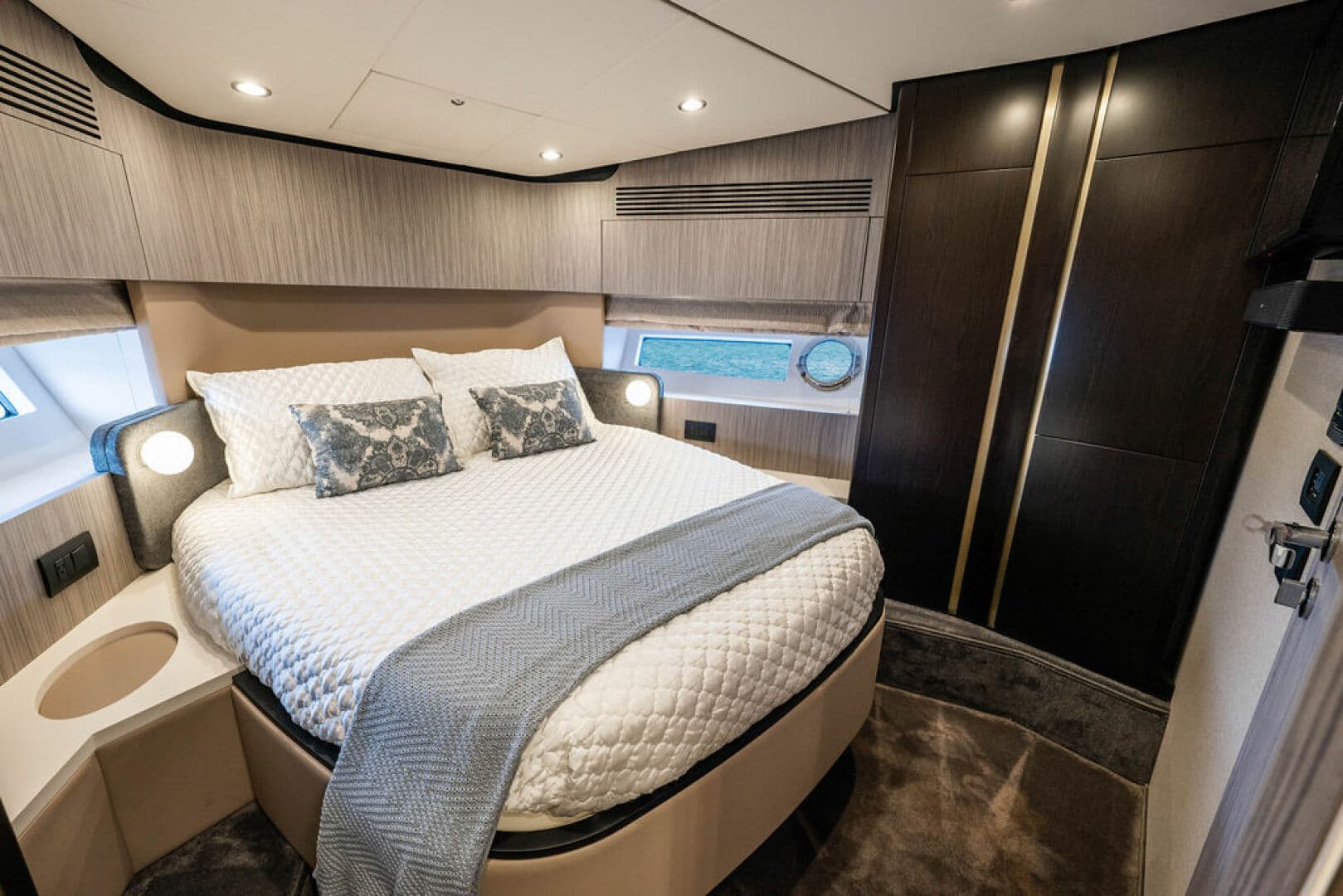 2022 Azimut 55 Flybridge — photo 26