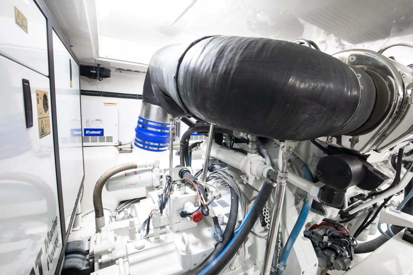 2015 Ocean Yachts 64 Convertible — photo 31