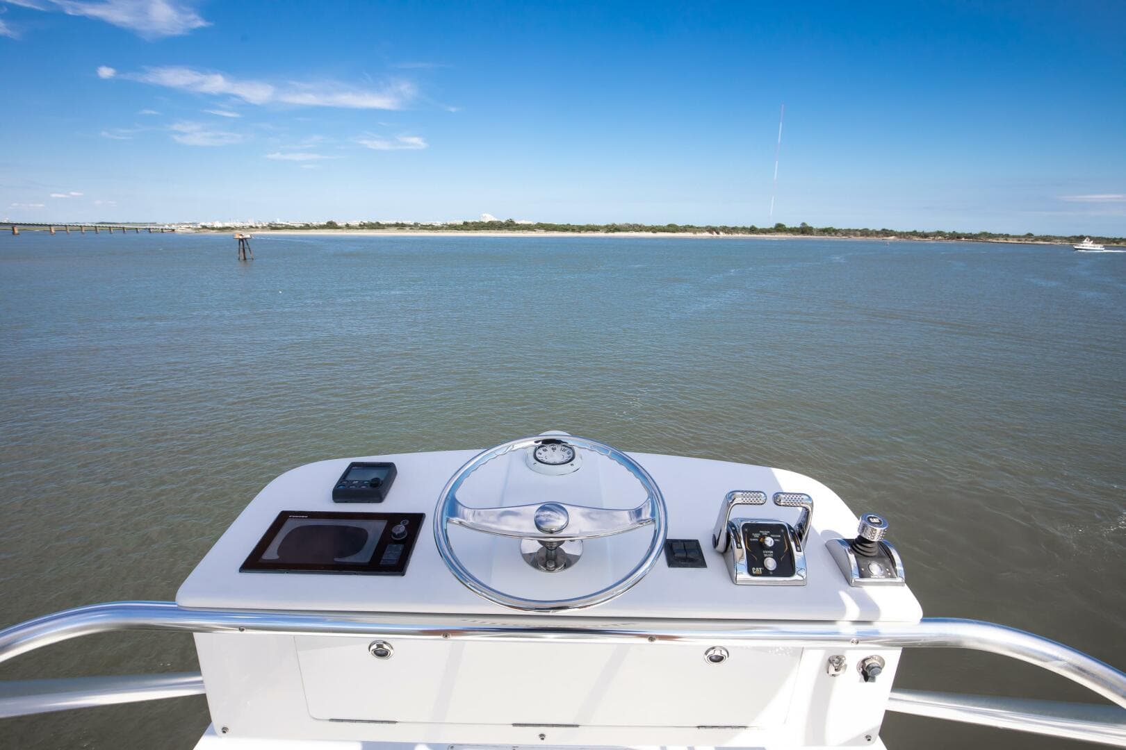 2015 Ocean Yachts 64 Convertible — photo 22