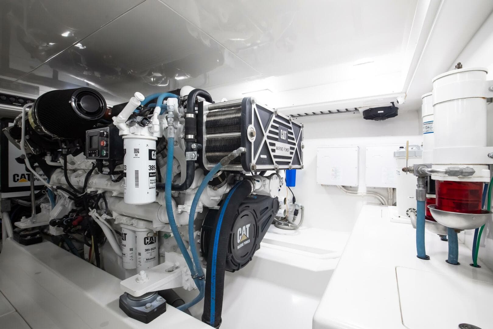 2015 Ocean Yachts 64 Convertible — photo 28