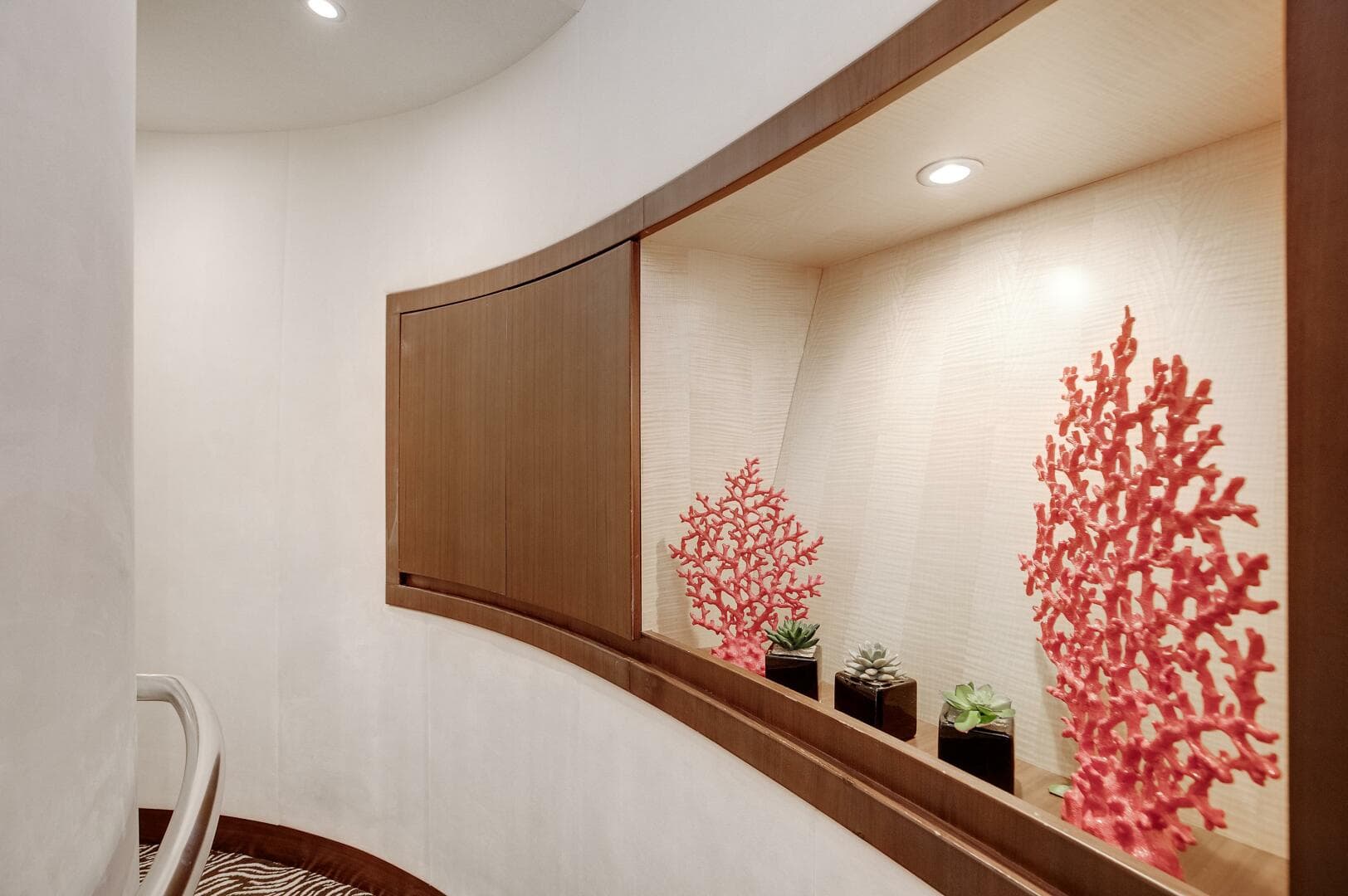 2015 Ocean Yachts 64 Convertible — photo 8