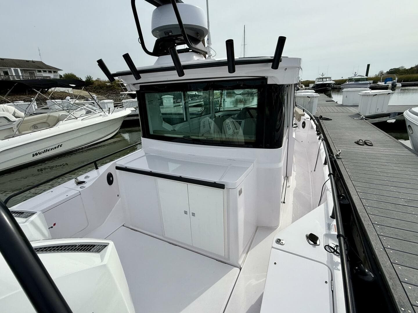 2022 Axopar Cabin — photo 16