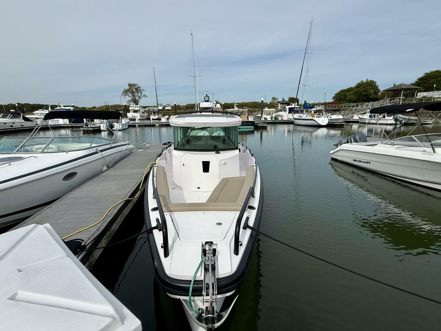 2022 Axopar Cabin — photo 2