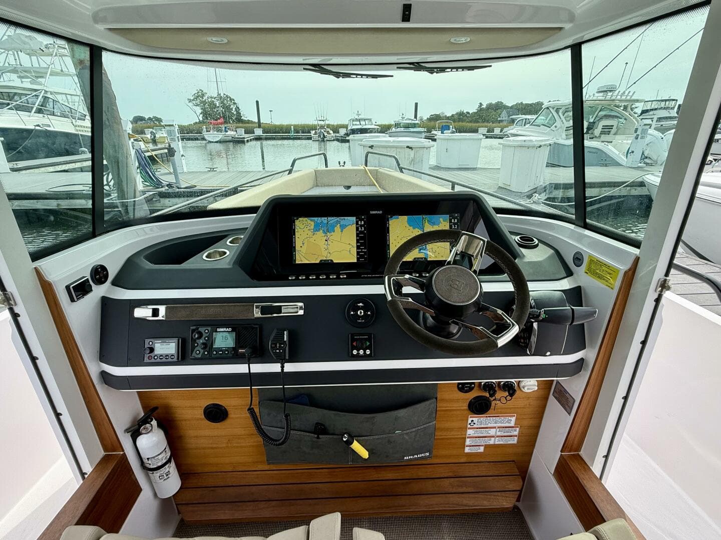 2022 Axopar Cabin — photo 24