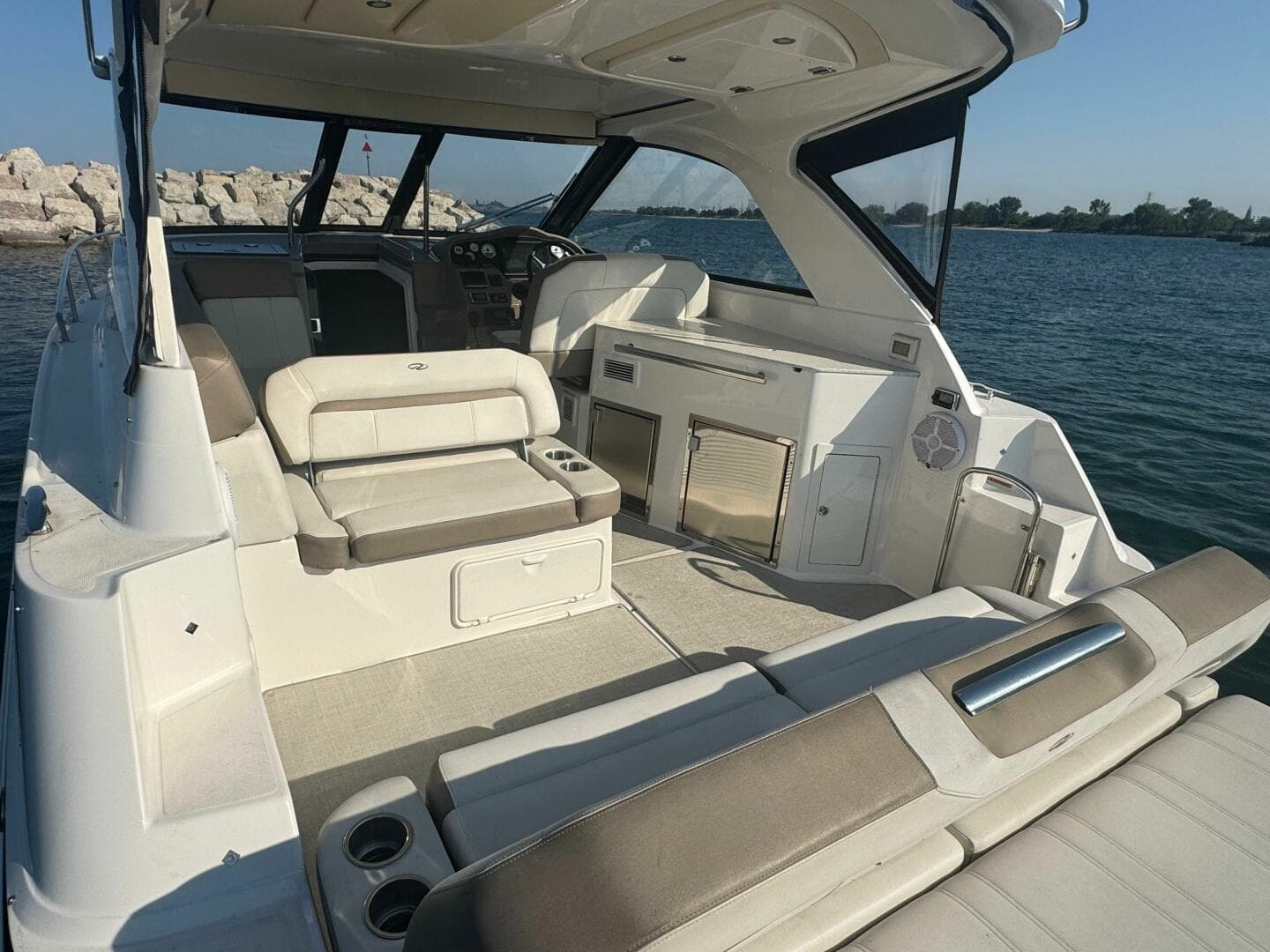 2016 Regal 35 Sport Coupe — photo 19