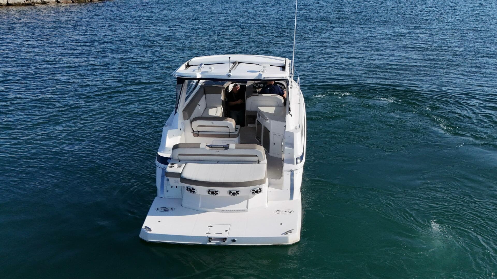 2016 Regal 35 Sport Coupe — photo 9