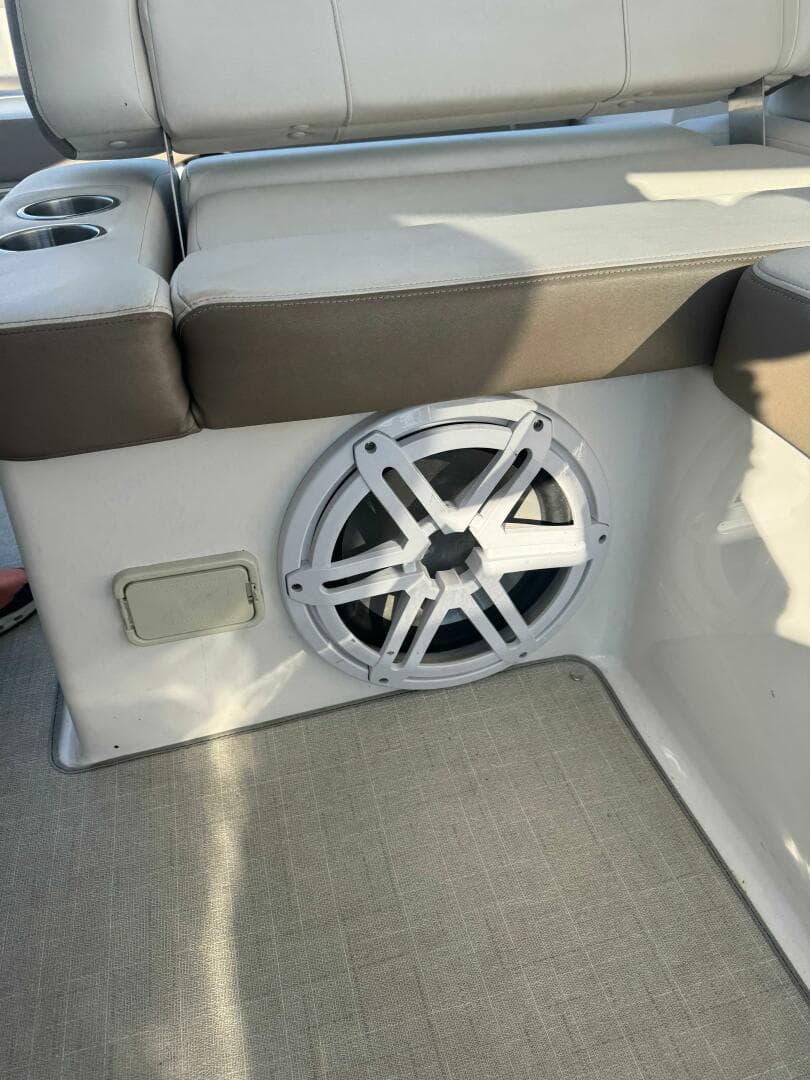 2016 Regal 35 Sport Coupe — photo 22