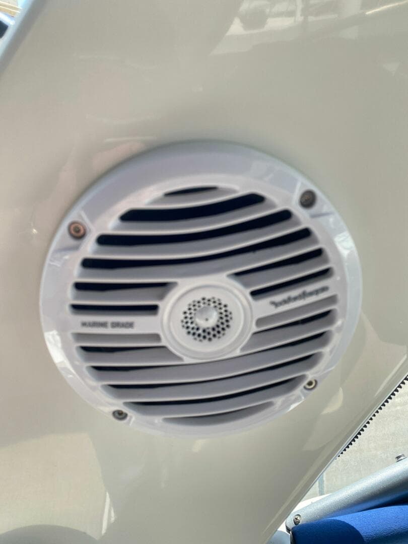 2018 Sea Ray 260 Sundancer — photo 22