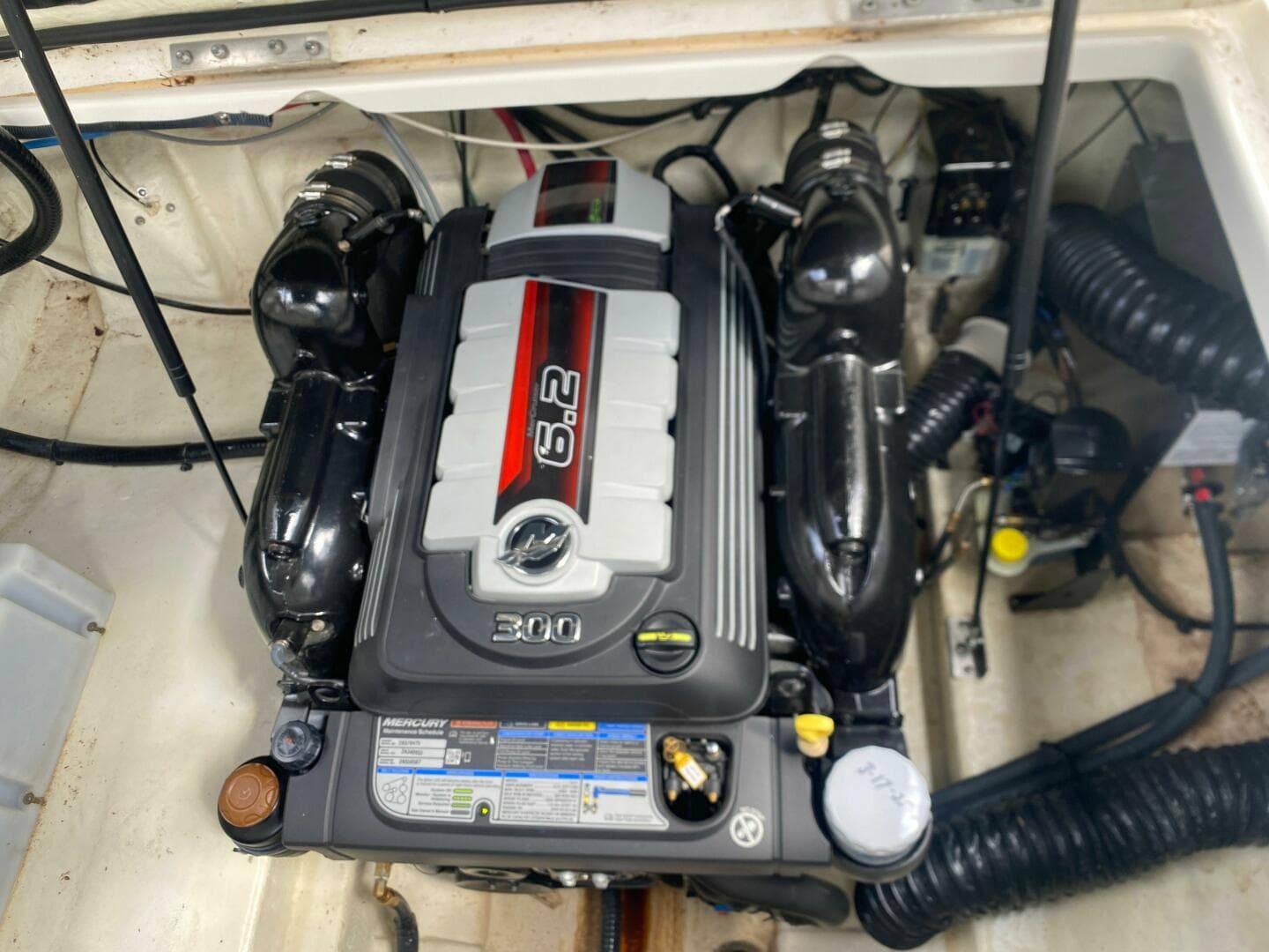 2018 Sea Ray 260 Sundancer — photo 35