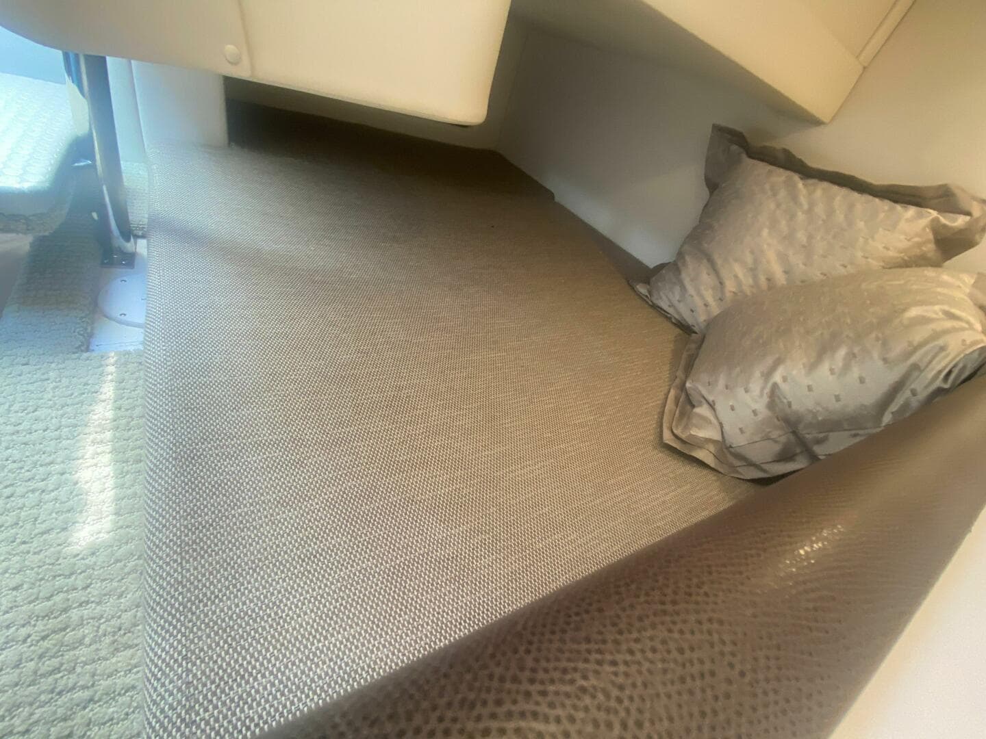 2018 Sea Ray 260 Sundancer — photo 34