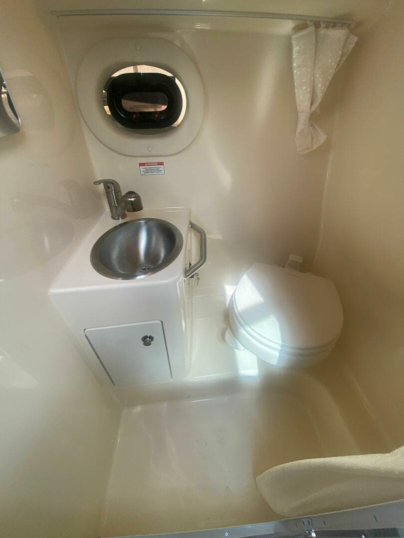 2018 Sea Ray 260 Sundancer — photo 33