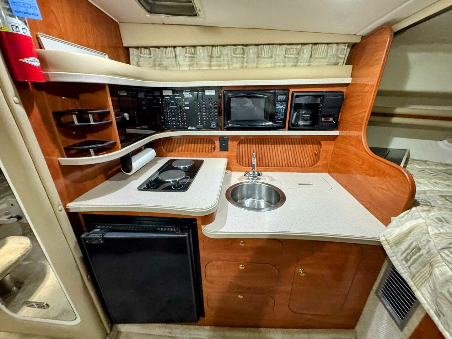 2002 Rinker 342 Fiesta Vee — photo 22