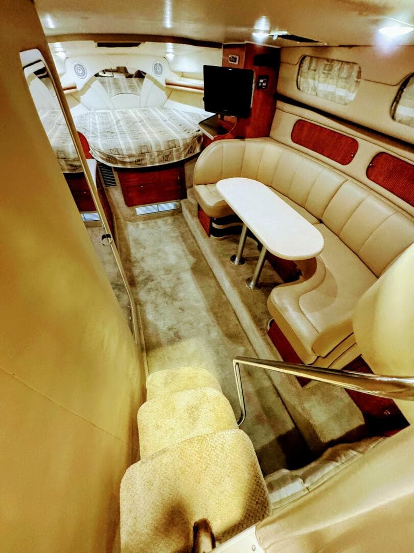 2002 Rinker 342 Fiesta Vee — photo 20