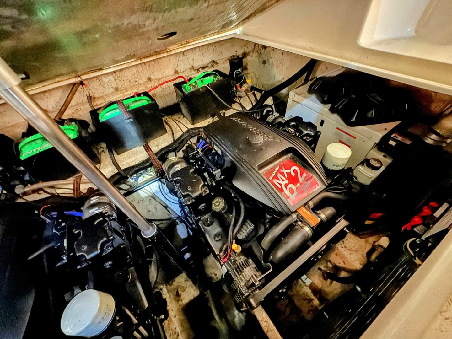 2002 Rinker 342 Fiesta Vee — photo 36