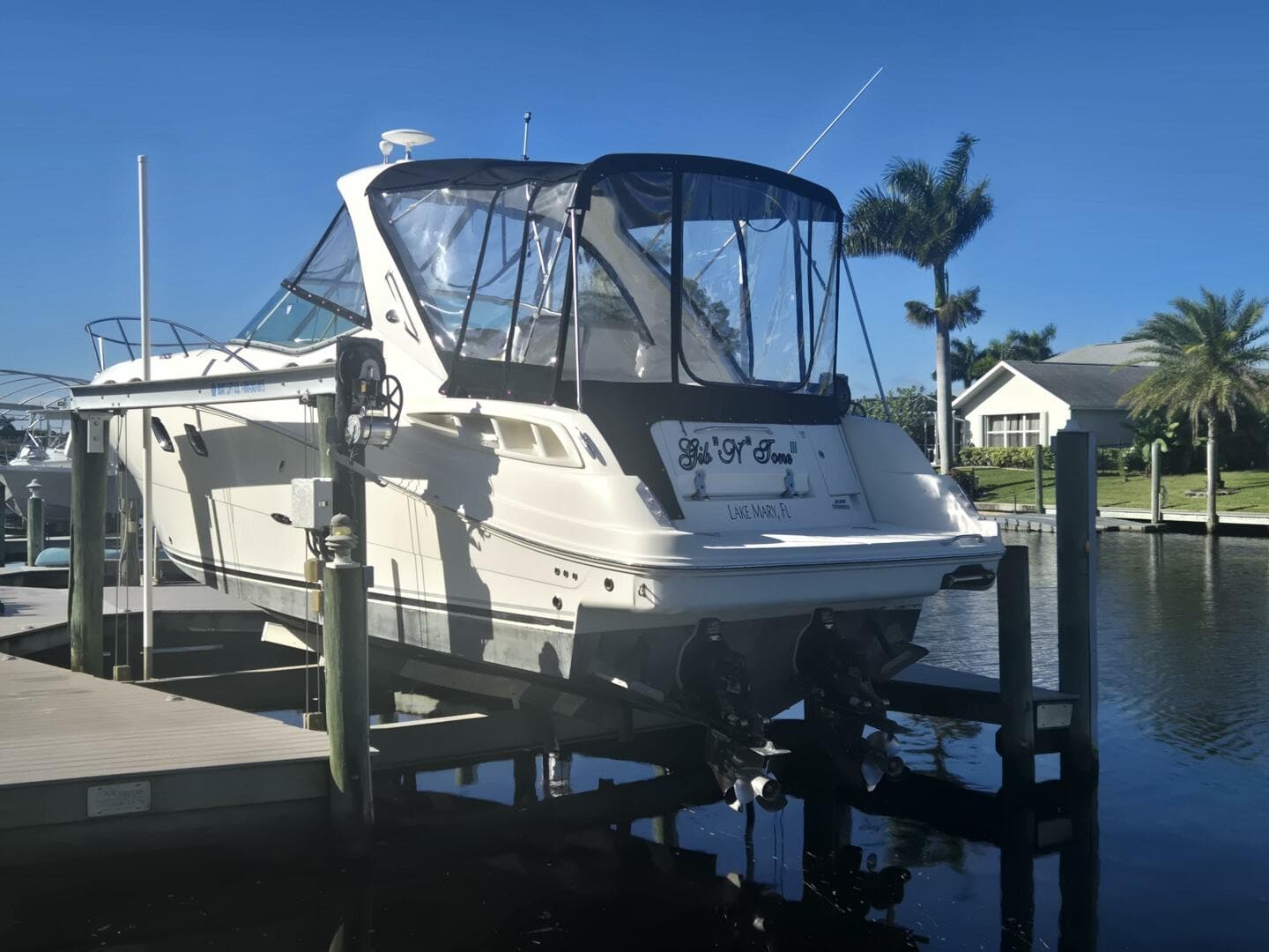 2010 Sea Ray 330 Sundancer — photo 8